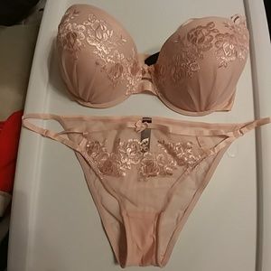 New 38D Bra Set